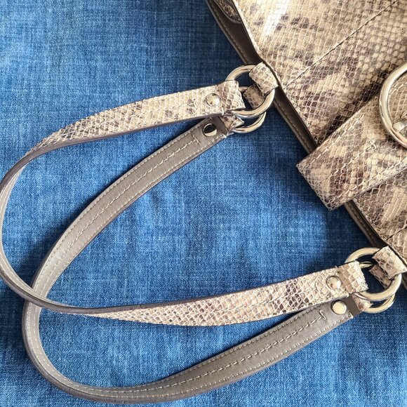 Mint Condition Y2K COACH F19679 Soho Pythoin Embossed Leather Shoulder/ Tote Bag - Picture 10 of 14